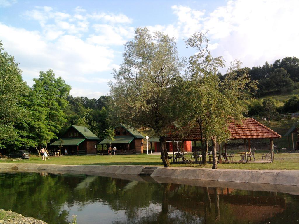 Holiday Homes Biser Lopatnice Lopatnica Esterno foto